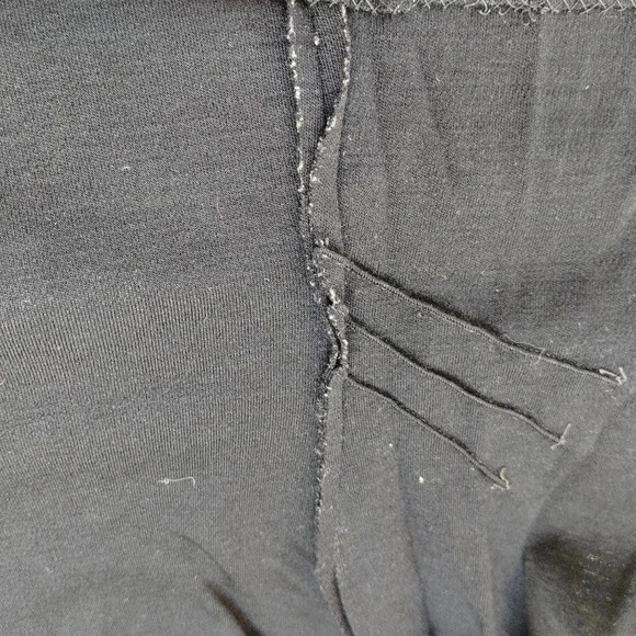 Fine Wool 1950's  button sweater - Picture 4 of 8